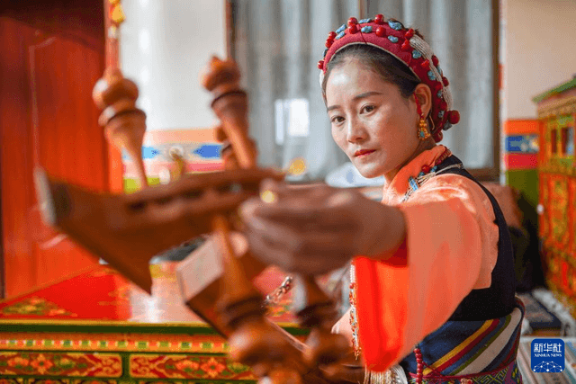 格桑卓玛:在“堆谐之乡”翩然起舞