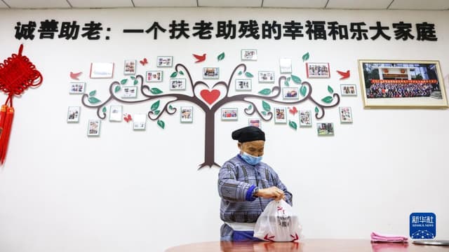 两年免费供餐3万人次:探访易地扶贫搬迁点内的公益餐厅