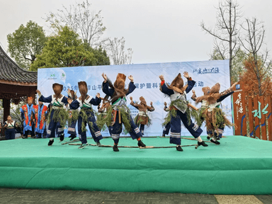 湖南洞口举行科学放生公益活动，共筑平溪江水生态保护屏障