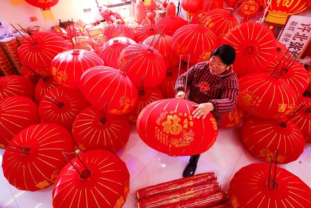 河南温县:新年近 灯笼俏