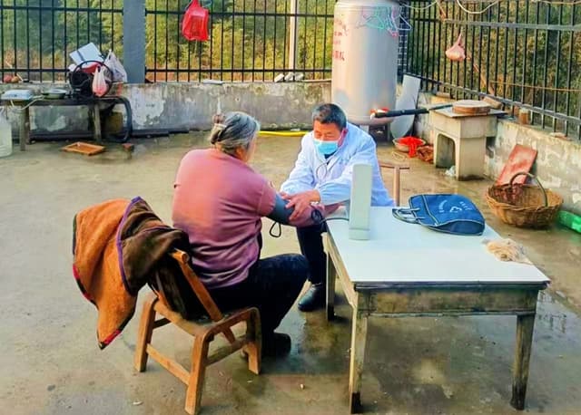 河南:标准化卫生室建设让村民有“医”靠