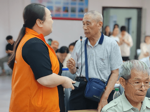 筑牢社区安全基石 湘潭大板房社区消防课守护“银发”与特殊群体