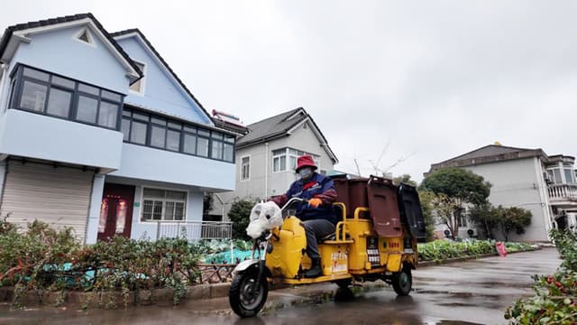 “这10块钱,花得值!” ——上海浦东开展农村物业服务试点观察