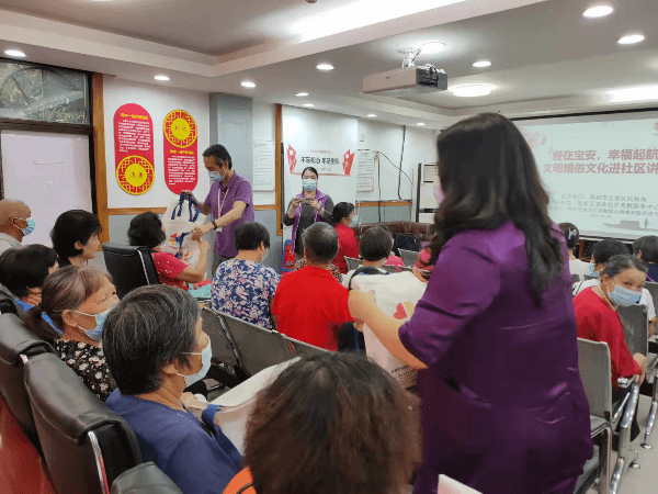 深圳市宝安区民政局：送“文明婚俗文化”进社区
