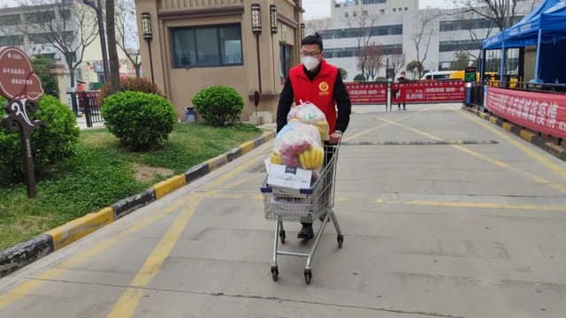 陕西铜川:助力疫情防控 文明实践志愿服务在行动