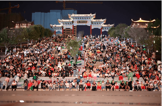 贵州毕节:一部露天电影 一程精神之旅