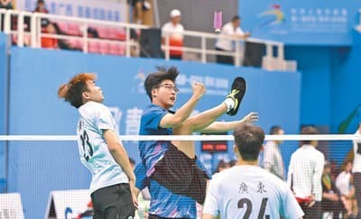 志愿服务 情暖赛场内外(聚焦学青会)