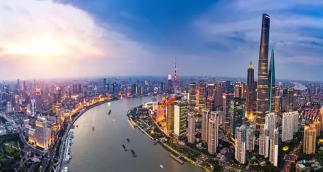 “寸土寸金”的陆家嘴,如何打造15分钟养老服务圈?