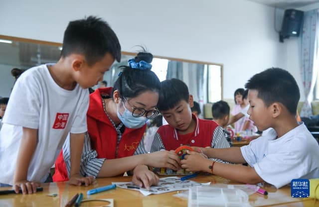 浙江余姚:节能低碳 我是环保小卫士