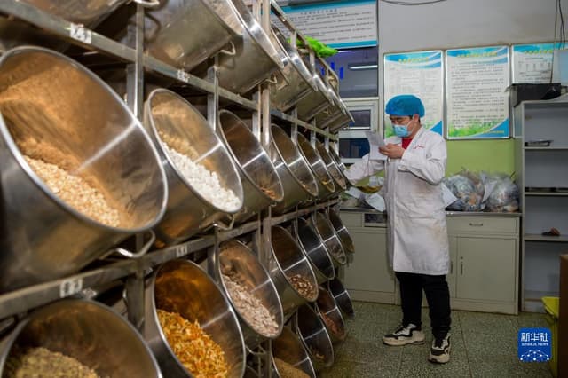 呼和浩特:中医药助力疫情防控