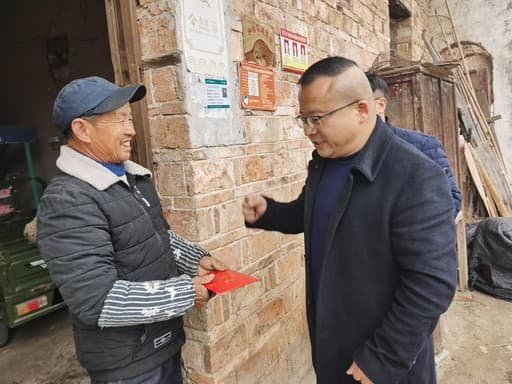 江西上高: 心系困难群众 多措并举应对寒潮