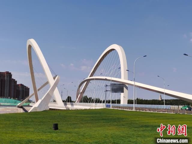 中国北方小城康巴什:从“空城”到“网红之城”的蜕变