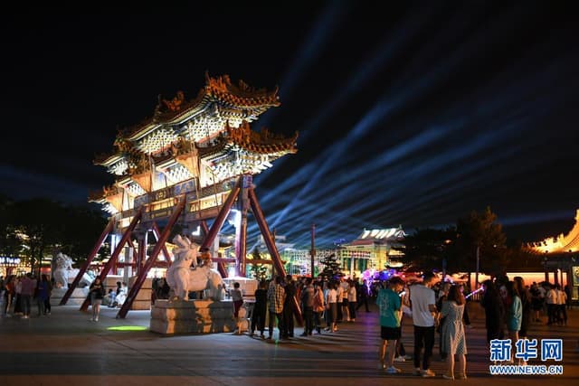 呼和浩特:塞上老街音乐美食季开幕