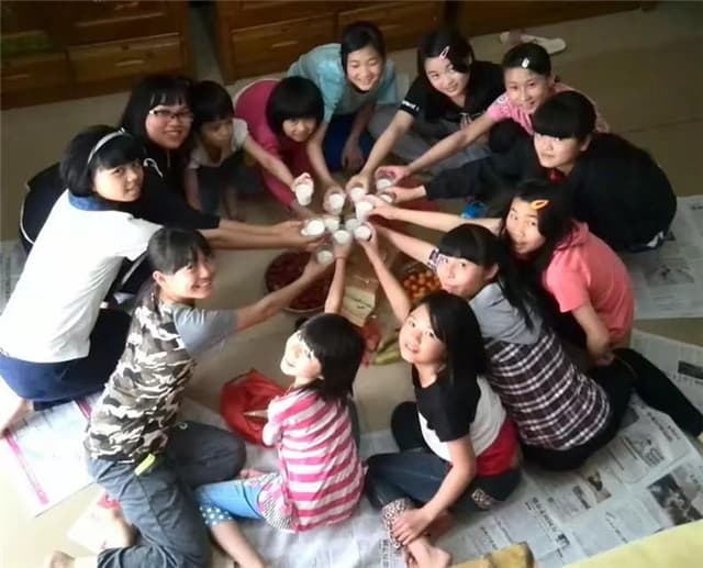 走进大山11年:只为给孤苦无依的孩子一个温暖的“家”——记广东省怀集县社会福利院爱心老师梁洁宁