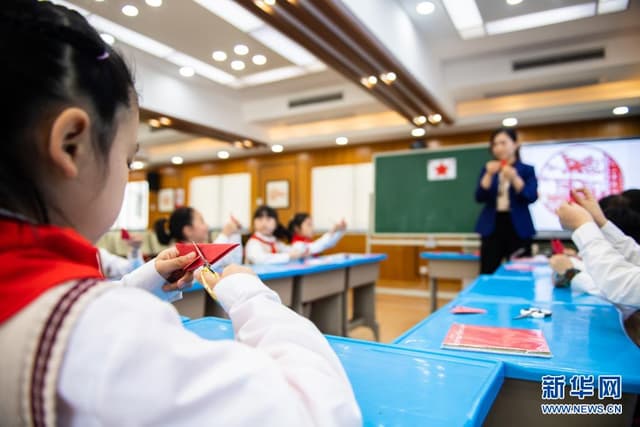 湖南常德:党史教育进校园