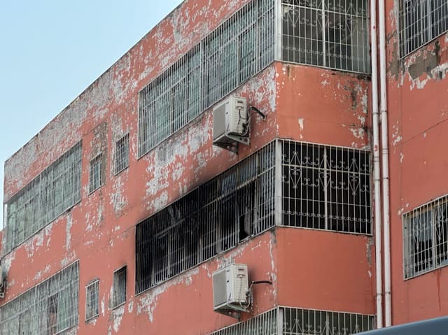 河南方城通报一学校火灾事故:13人遇难,7名相关责任人被控制