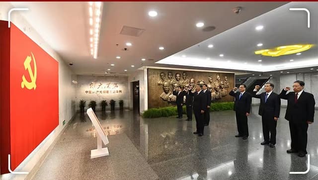 近镜头丨那一刻,总书记的眼里闪动着泪光