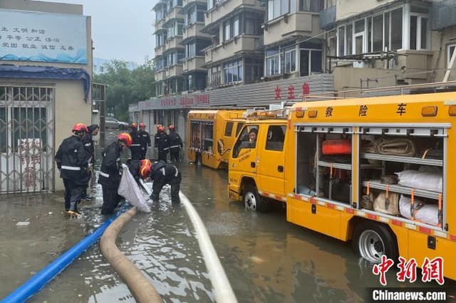 直击现场:台风“烟花”登陆地——舟山的“汹涌”与“坦然”
