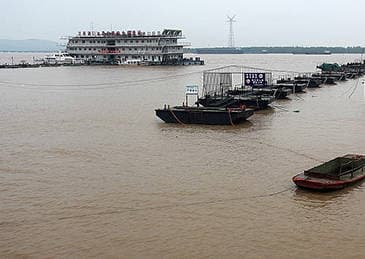 鄱阳湖水位超警,仍在上涨中