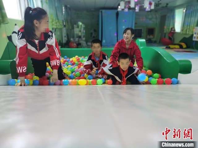 青海西宁“快乐城堡”里的“院长妈妈”:跨越大洋的二十载冀盼