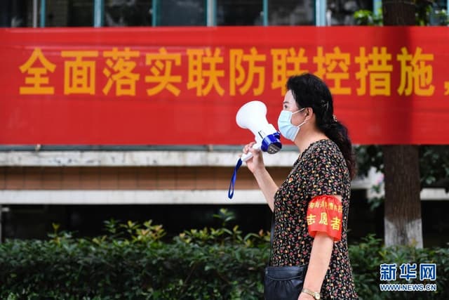 南京建邺:热心人马大姐 一线战“疫”忙