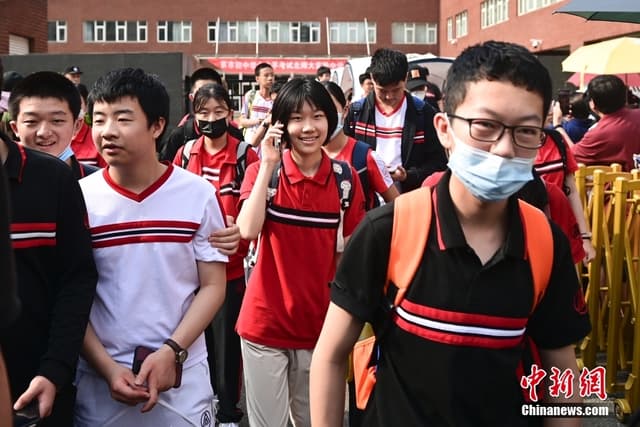 中考普职分流引发争论,取消是最优解吗?