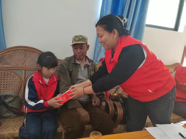 云南凤庆:坚持党建引领 护航一老一小