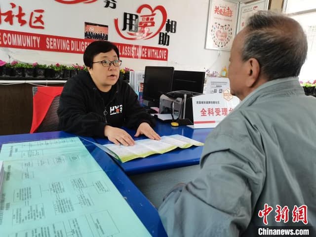 兰州社区女干部”操心”居民事:受过委屈落过泪 “以好换回好”