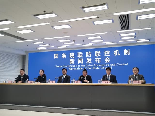 疫情波及28省份 如何应对奥密克戎新挑战?国务院联防联控机制回应焦点问题