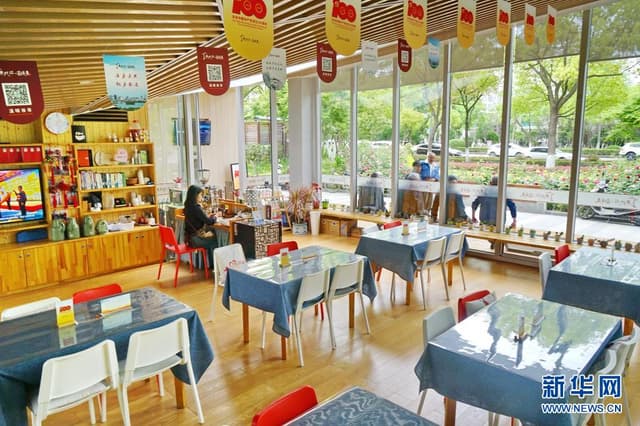 浙江嘉兴:公厕蝶变“城市驿站”