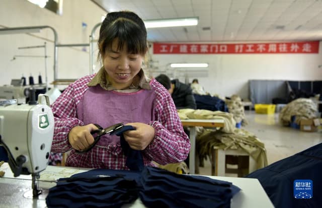 河北临城:家门口就业助增收