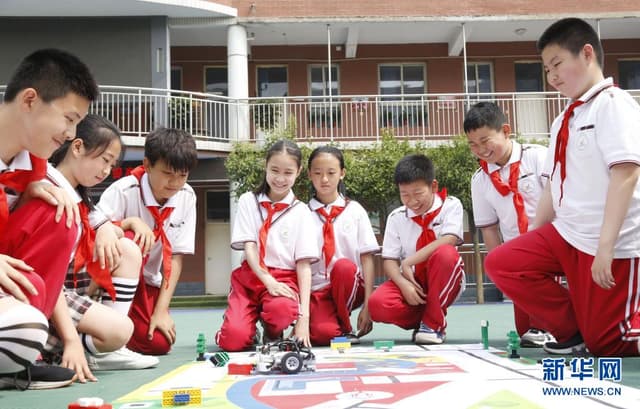 河北邢台:科技魅力炫校园