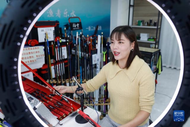 河南宝丰:发展渔具产业助增收