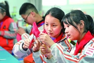 为了孩子,在乡村擎起一盏灯