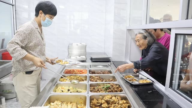 浙江天台:关爱“一老一小” 优化服务兜牢底线