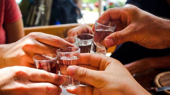 青海省委书记回应“6厅官违规饮酒喝死1人”:让青海警醒