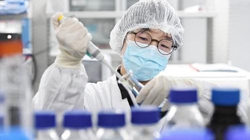 国家卫健委副主任曾益新:中国有21个新冠疫苗进入临床试验