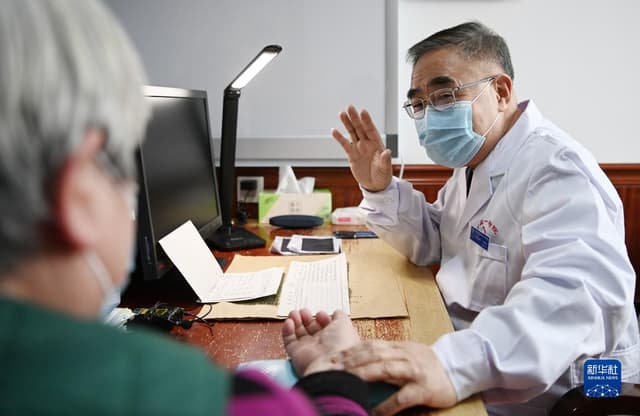 张伯礼:今年大概率是个团圆年