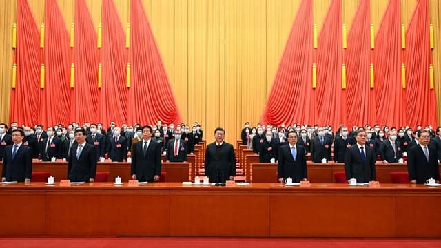 习近平:增强文化自觉坚定文化自信 展示中国文艺新气象铸就中华文化新辉煌