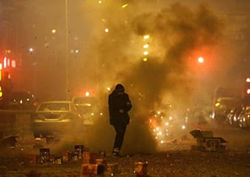 全面禁燃烟花爆竹不合法!涉罪人员近亲“连坐”不合宪!法工委出手纠错